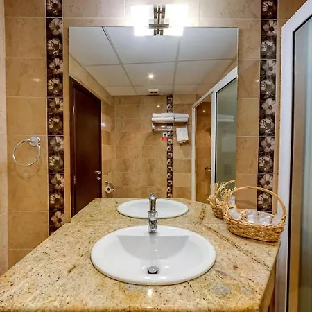 Aparthotel Briz 3*